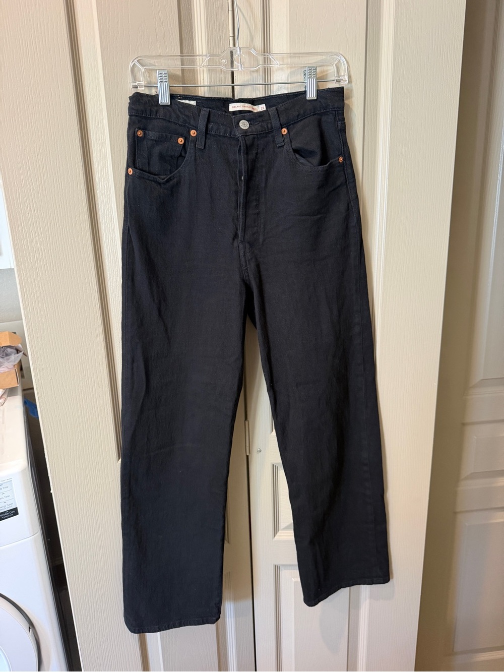 Levi woman’s Straight-Ankle Jeans
